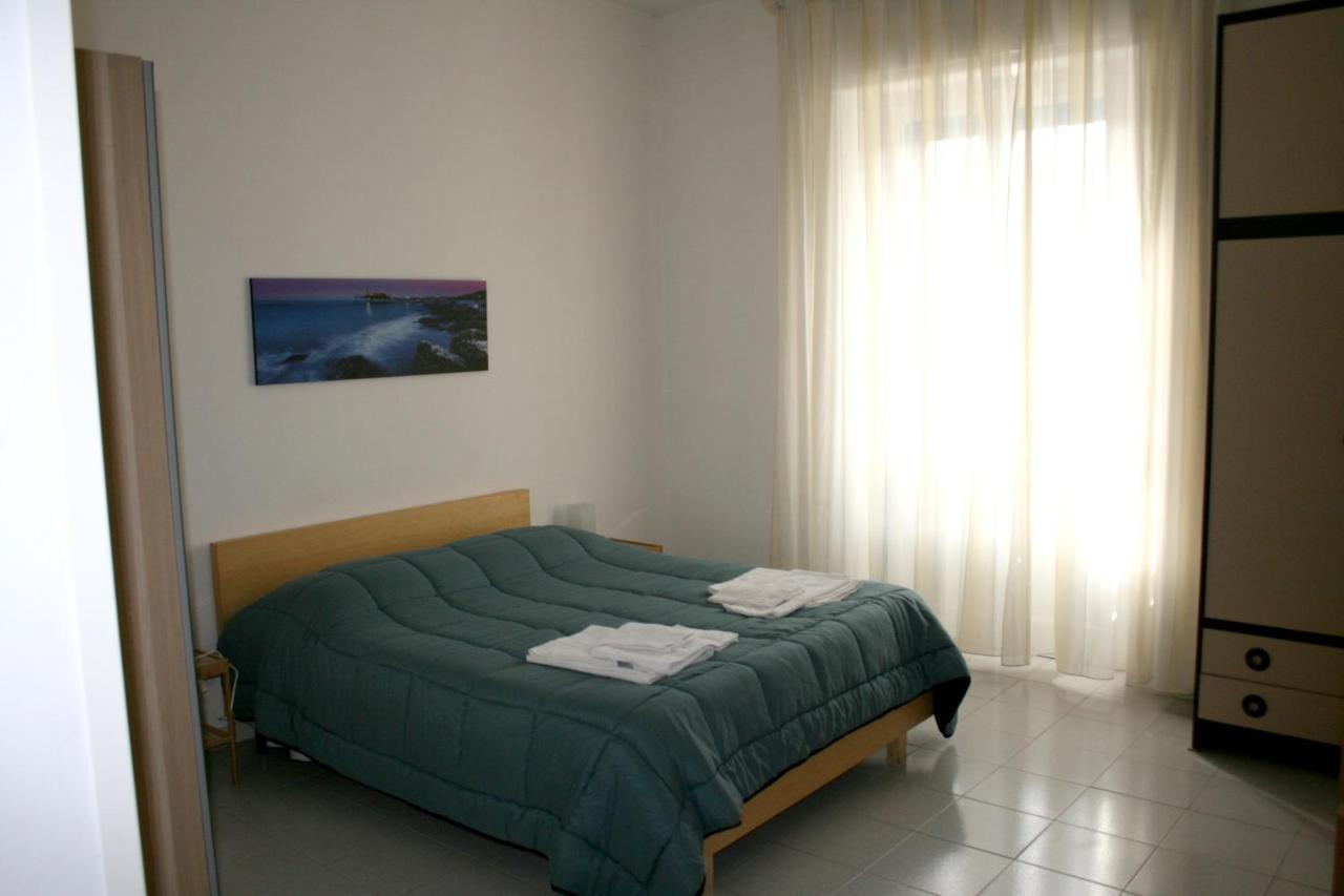 2 Bedrooms Appartement At Pescara 300 M Away From The Beach With Balcony And Wifi Экстерьер фото