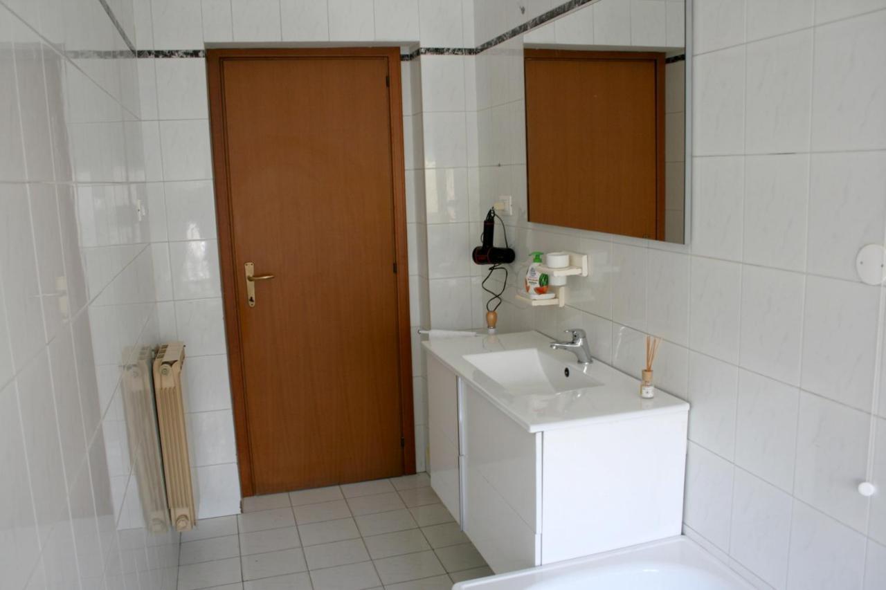 2 Bedrooms Appartement At Pescara 300 M Away From The Beach With Balcony And Wifi Экстерьер фото