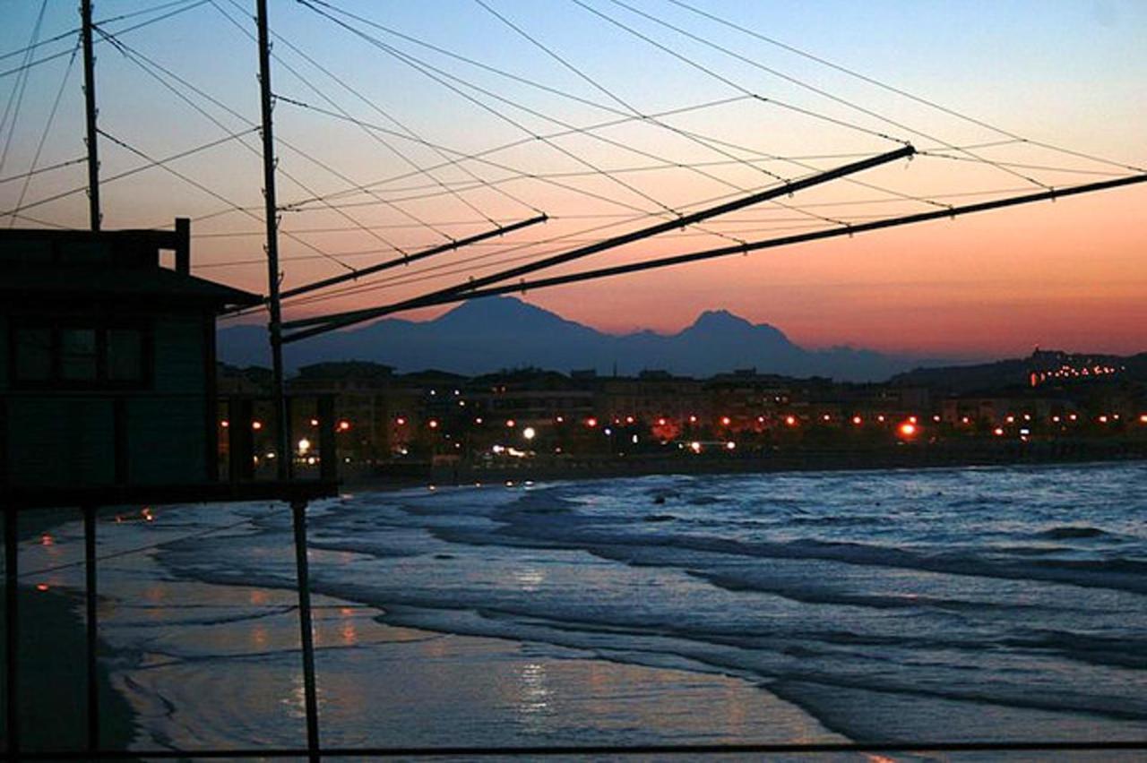 2 Bedrooms Appartement At Pescara 300 M Away From The Beach With Balcony And Wifi Экстерьер фото